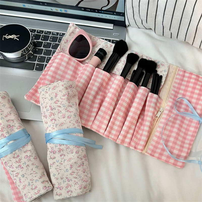 Beauty Makeup Organizer - 花柄チェック柄生地のメイクブラシ収納バッグ 多ポケットジッパー付きコスメ収納バッグ 大容量美容ツールオーガナイザー