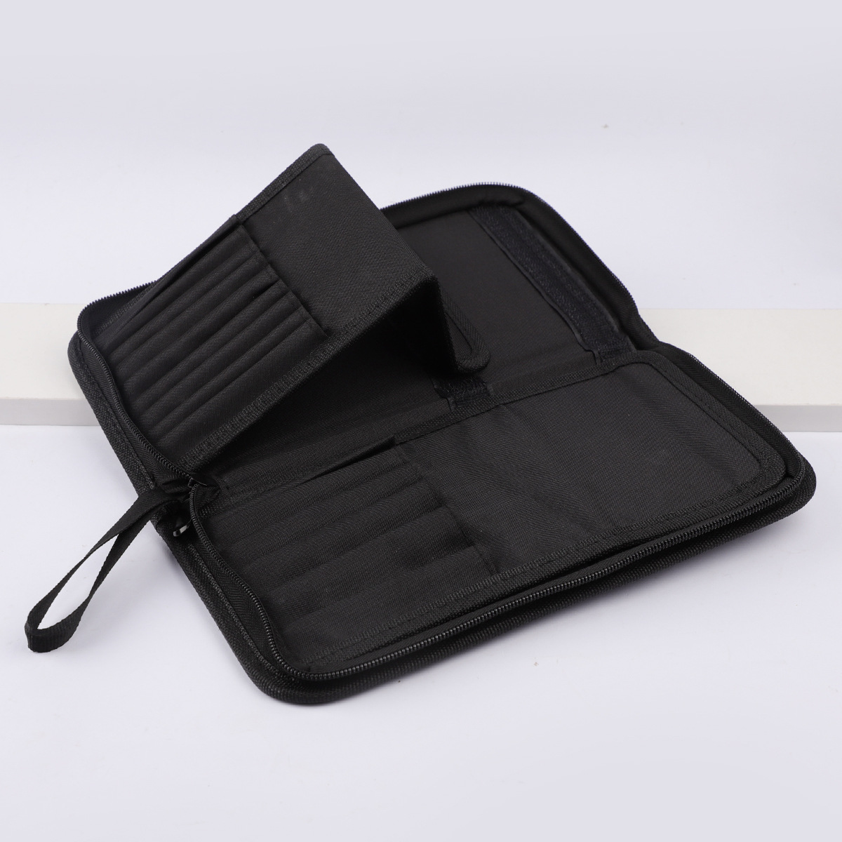 大きな黒い折りたたみ式メイクアップバッグ、14～40穴収納オ - Beauty Makeup Organizer のレビューと価格