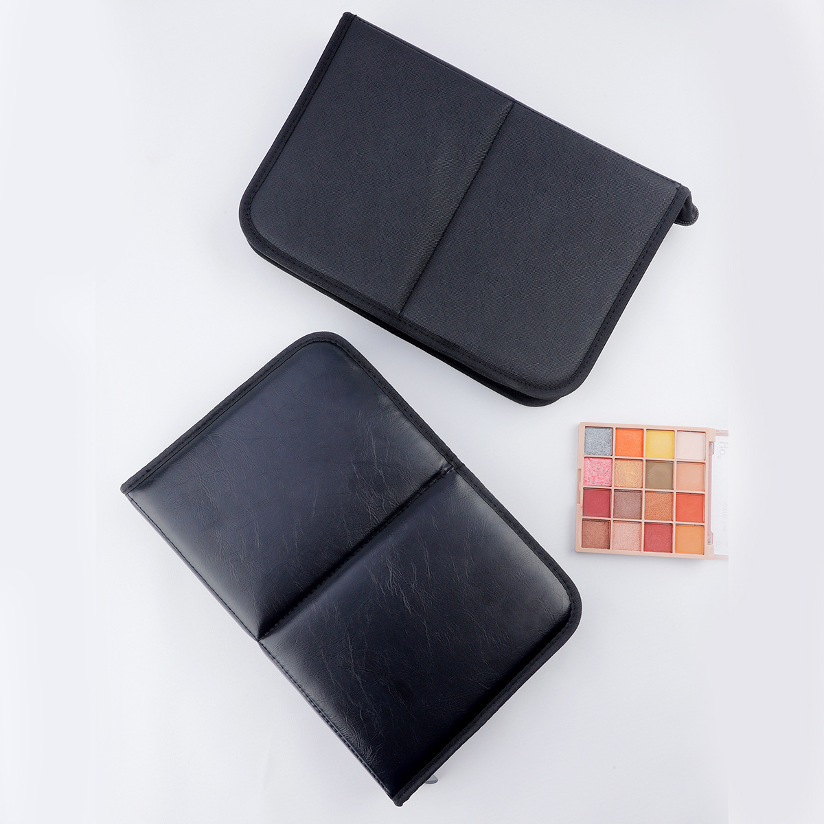 大きな黒い折りたたみ式メイクアップバッグ、14～40穴収納オ - Beauty Makeup Organizer のレビューと価格