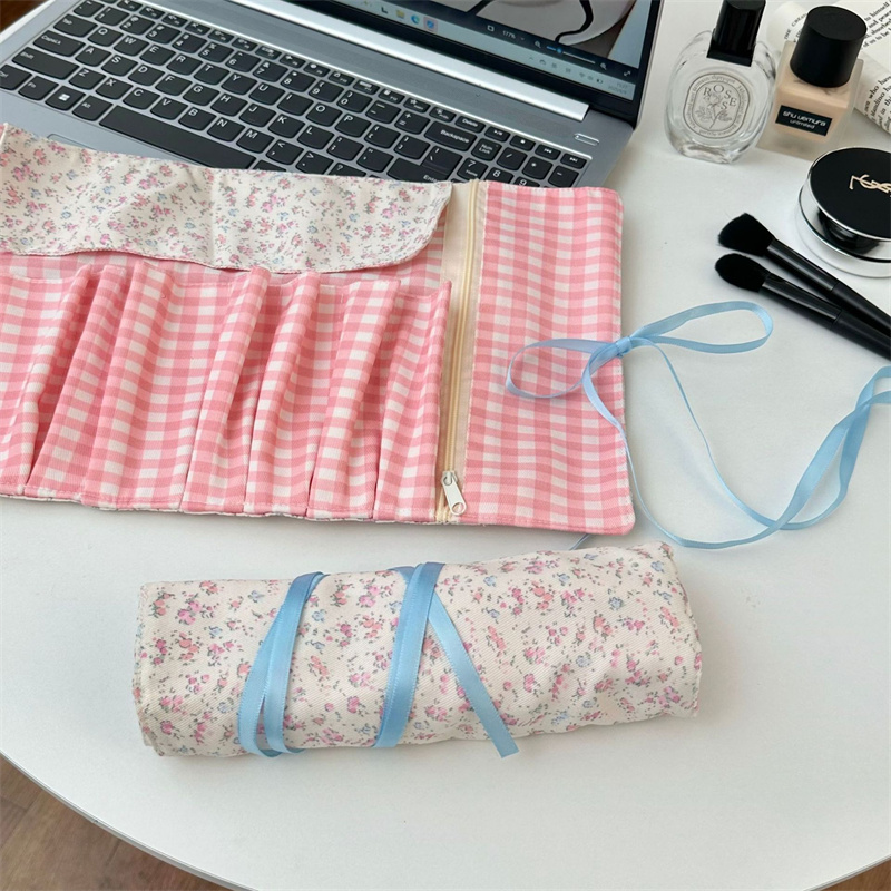 花柄チェック柄生地のメイクブラシ収納バッグ 多ポケットジッパ - Beauty Makeup Organizer のレビューと価格