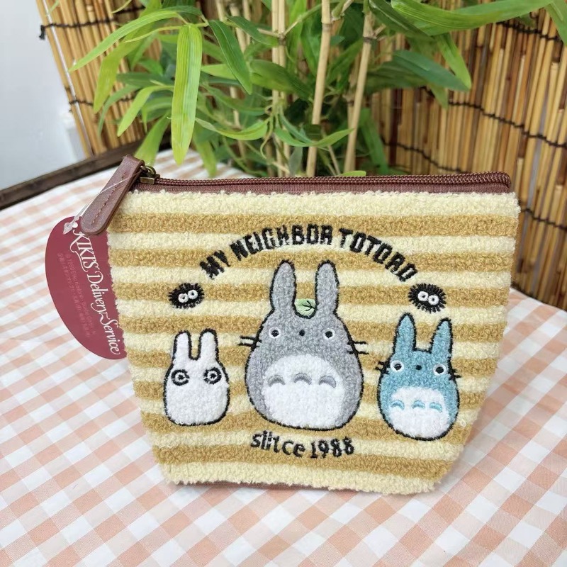 となりのトトロ かわいいぬいぐるみ刺繍入りメイクアップバッグ - Beauty Y Makeup のレビューと価格