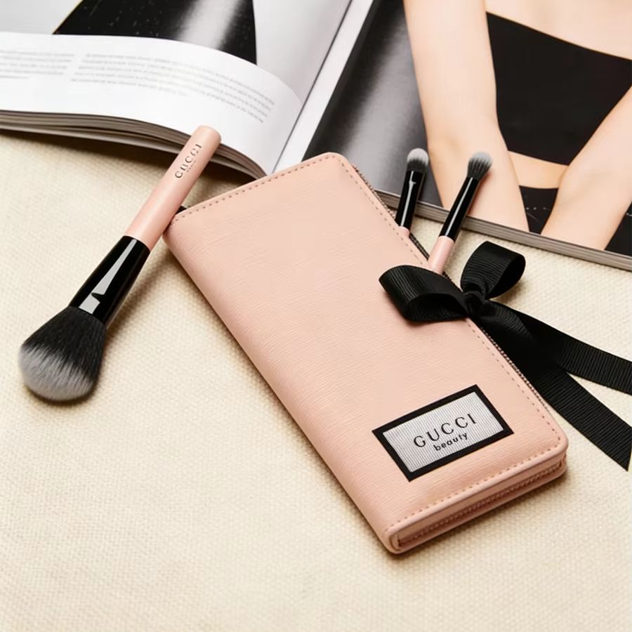 グッチのバッグ、メイクブラシセット、ピンクのチークブラシ、コ - Ysl Beauty Makeup のレビューと価格