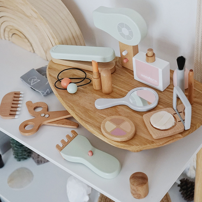 新しい子供用木製シミュレーションメイクアップおもちゃセット、 - Beauty Makeup Set For Kids のレビューと価格