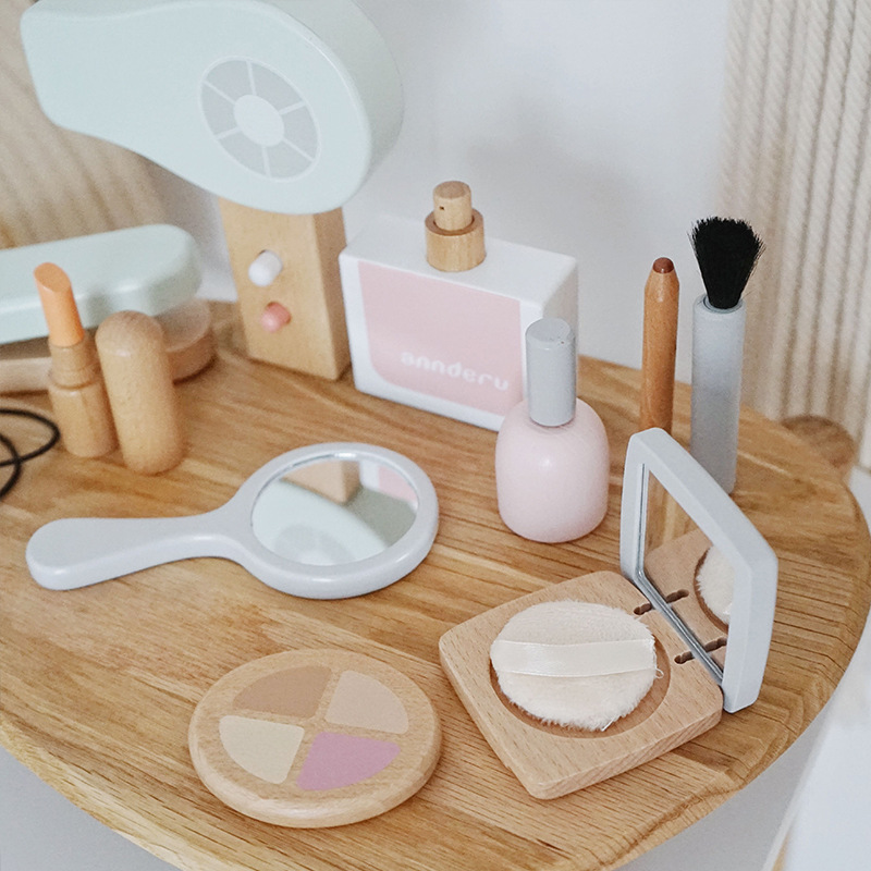 新しい子供用木製シミュレーションメイクアップおもちゃセット、 - Beauty Makeup Set For Kids のレビューと価格