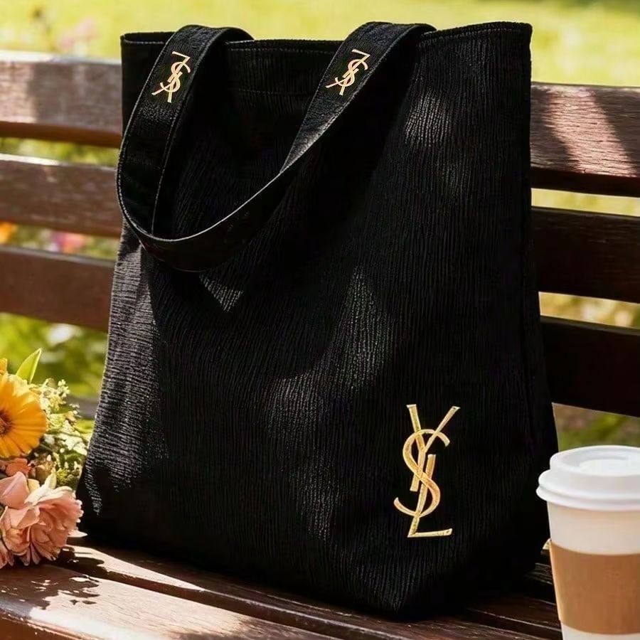 イヴ・サンローラン YSL バッグ ミニマリストラグジュアリ - Ysl Beauty Makeup のレビューと価格